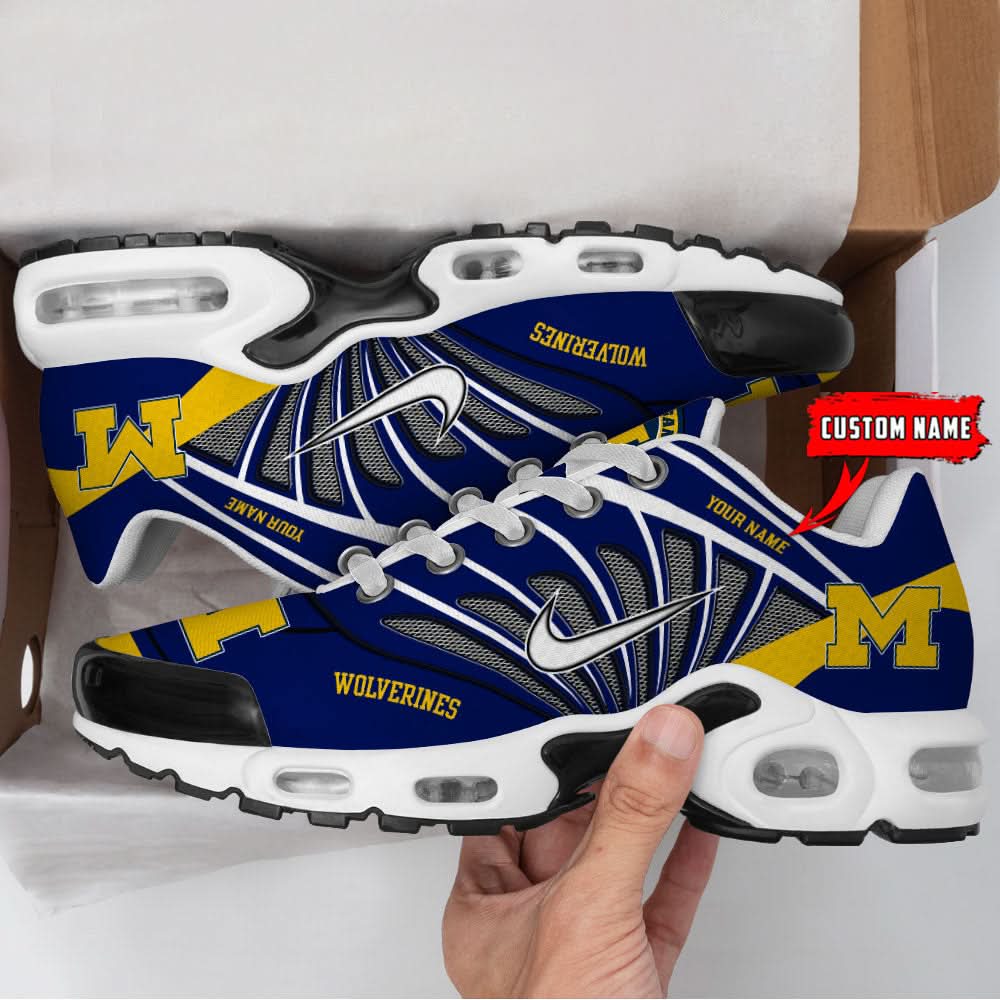 Michigan Wolverines Air Max Plus Shoes 