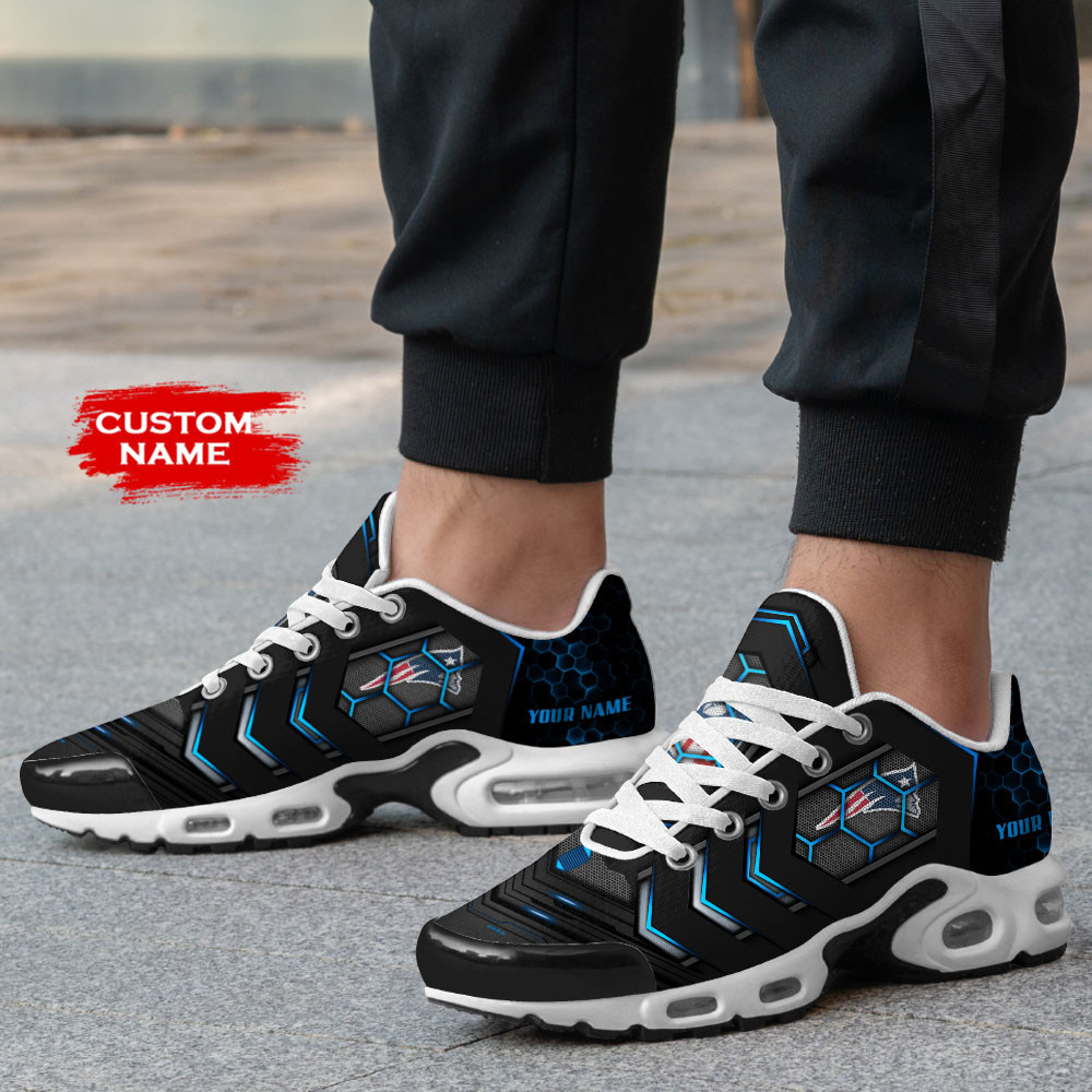 Personalized New England PatriotsTeam Logo Team Neon Color TN Air Max Shoes Air Cushion Sneakers
